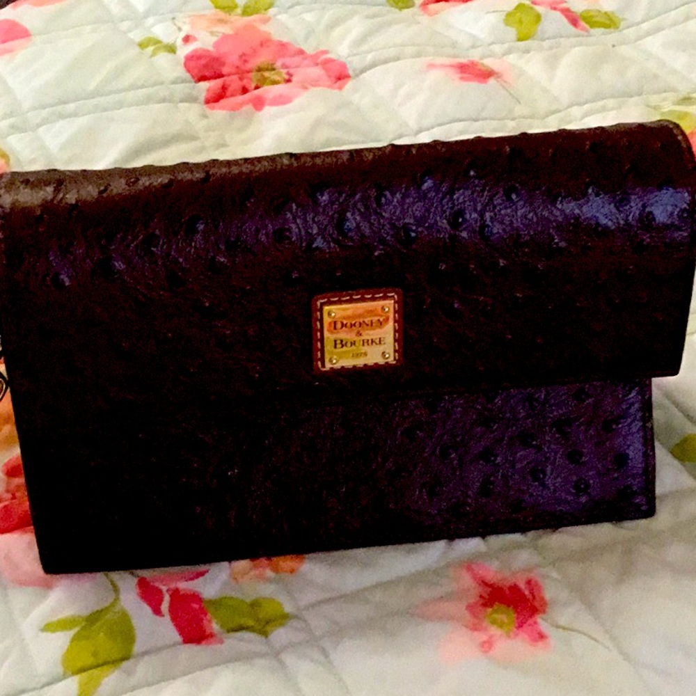 Dooney n Bourke shoulder bag or clutch